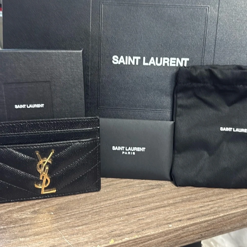 YSL Cassandre Matelasse Card Case in Grain De Poudre Embossed Leather - Picture 10 of 14